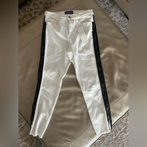 Never worn Etienne Marcel white detailed jean